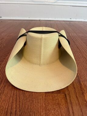 Men's Cream Straw Cowboy Sun Hat with Black Chin Strap